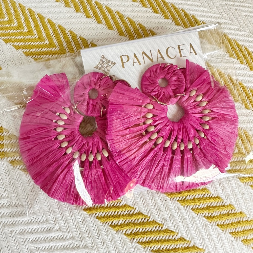 NWT Panacea Fuchsia Raffia Fan Earrings Pink Wedding Resort Statement
